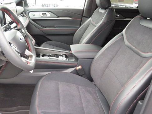 New 2026 Ford Explorer ST image 4