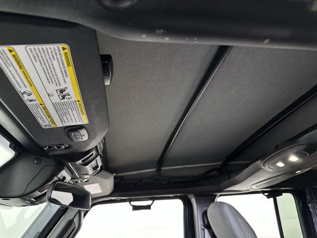 Used 2025 Jeep Wrangler Unlimited Rubicon w/ Convenience Group AWD/4WD image 19