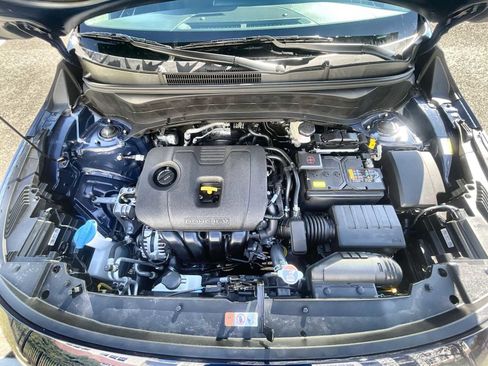 Certified 2025 Kia Seltos EX w/ EX Sunroof Package image 27