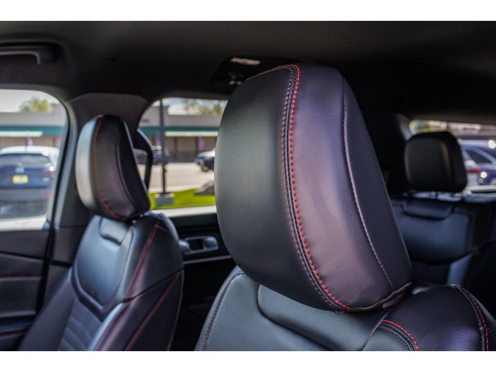 Used 2025 Ford Explorer ST-Line AWD/4WD image 19