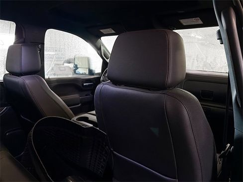 Used 2023 GMC Sierra 2500 AT4 w/ Gooseneck/5TH Wheel Package image 11