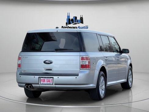 Used 2011 Ford Flex SE image 3