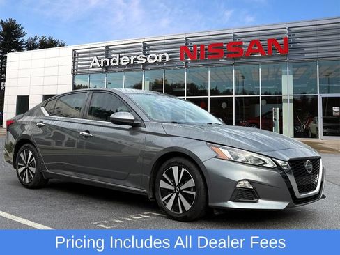 Used 2021 Nissan Altima 2.5 SV FWD image 1