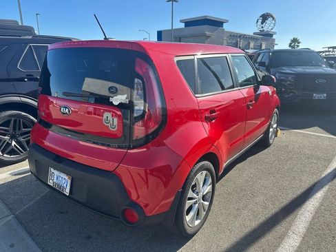 Used 2015 Kia Soul + FWD image 5