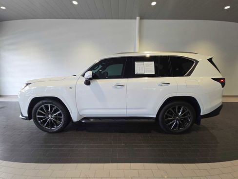 Used 2026 Lexus LX 700h F Sport AWD/4WD image 2