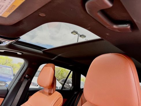 Used 2023 Mercedes-Benz GLC 300 image 21