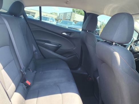Used 2017 Chevrolet Cruze LS image 19