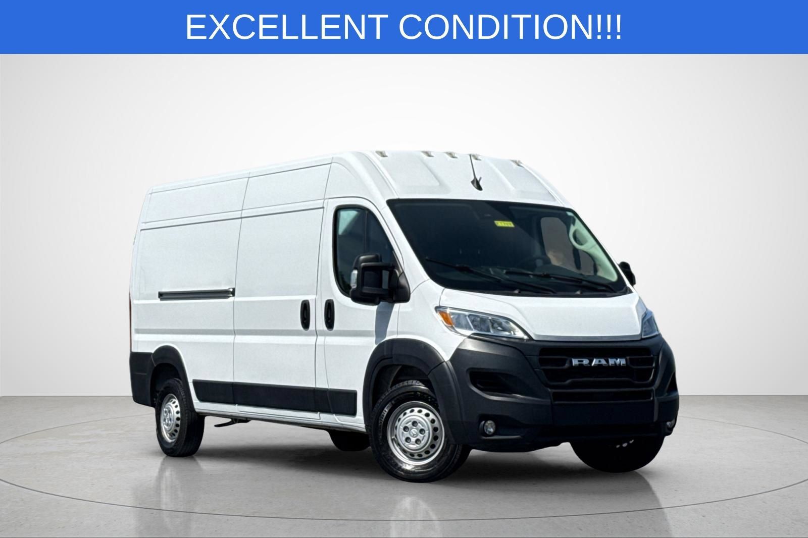Used 2024 RAM ProMaster 2500 w/ Convenience Group FWD image 2
