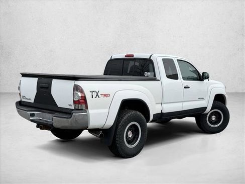 Used 2013 Toyota Tacoma 4x4 Access Cab V6 w/ TRD Off-Road Pkg image 5
