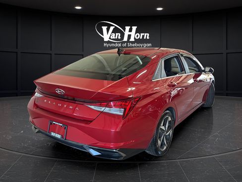 Used 2022 Hyundai Elantra SEL w/ Convenience + Premium Package FWD image 7