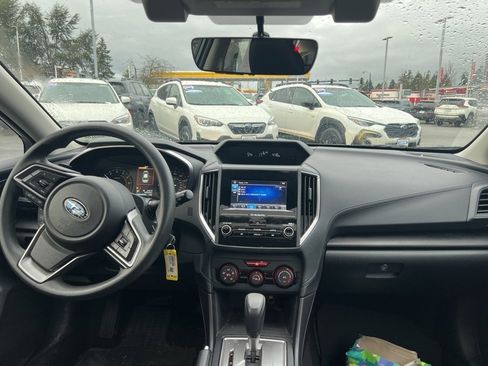 Used 2017 Subaru Impreza 2.0i Premium image 6