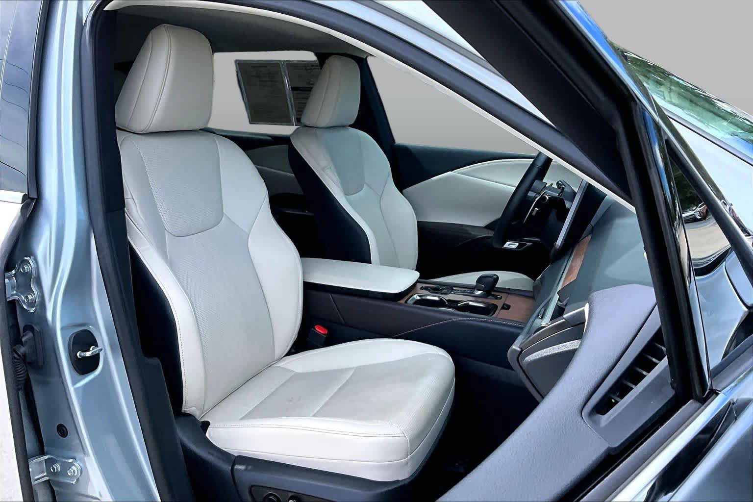 Used 2024 Lexus RX 350 Premium Plus w/ Convenience Package FWD image 9