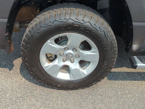 Used 2022 RAM 1500 Big Horn AWD/4WD image 7