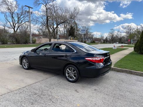 Used 2016 Toyota Camry SE image 15