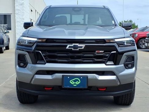 Certified 2024 Chevrolet Colorado Z71 w/ Z71 Convenience Package 2 AWD/4WD image 2