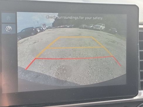 Used 2025 Hyundai Venue SEL FWD image 17
