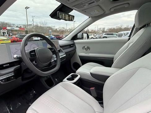 Used 2024 Hyundai Ioniq 5 Limited image 12