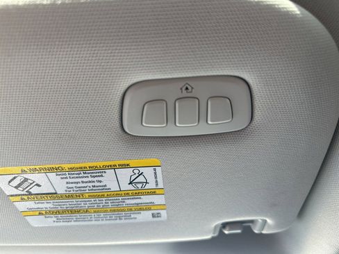 Used 2025 Ford Expedition Active image 23