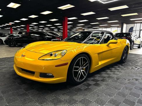 Used 2007 Chevrolet Corvette Convertible w/ Preferred Equipment Group RWD image 12