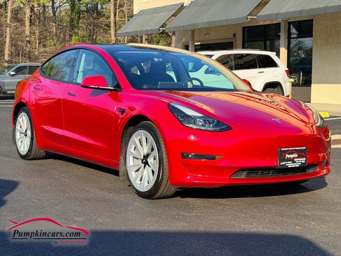 Used 2023 Tesla Model 3 Standard Range image 1