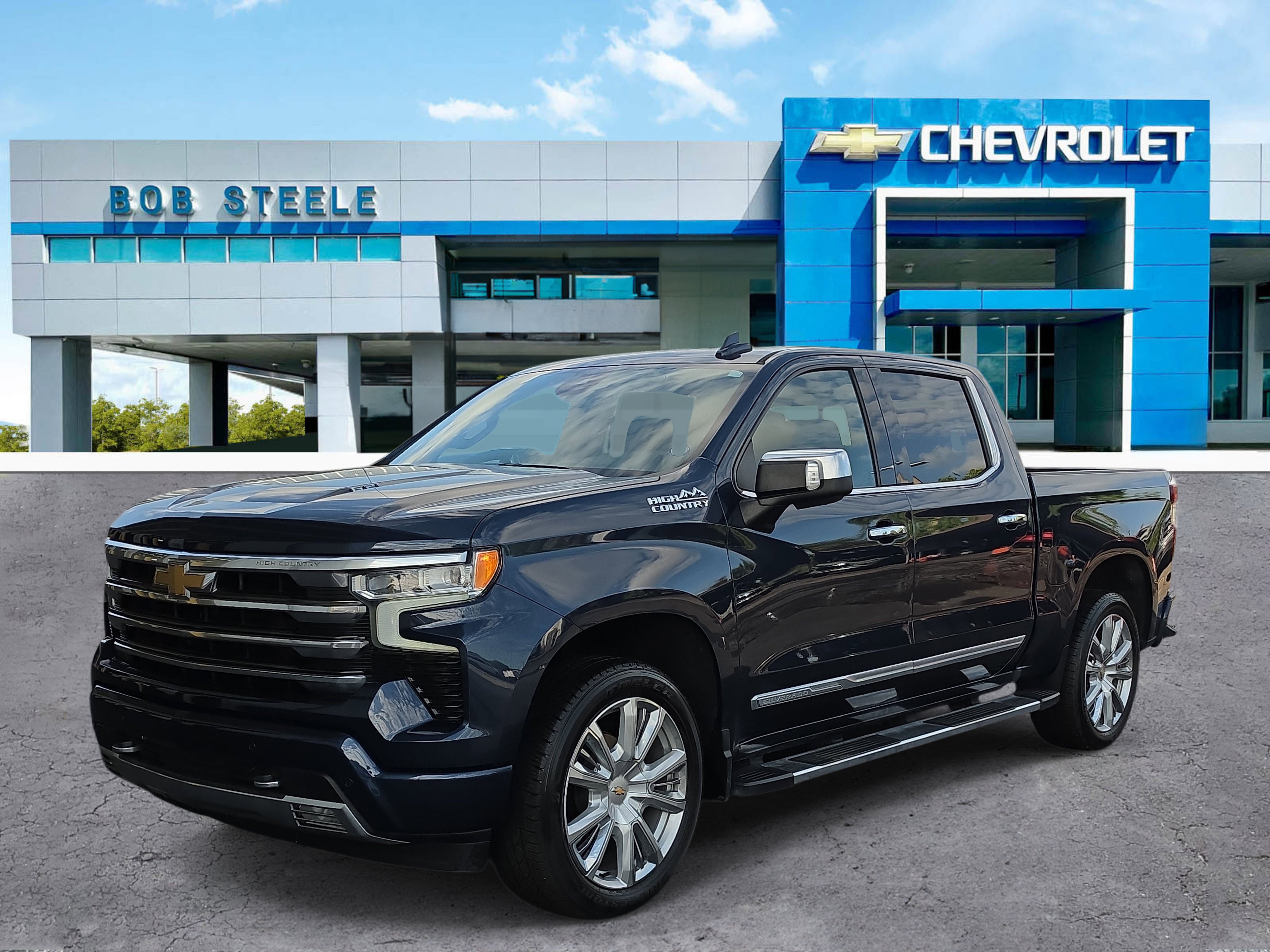 Certified 2023 Chevrolet Silverado 1500 High Country w/ High Country Premium Package AWD/4WD image 2