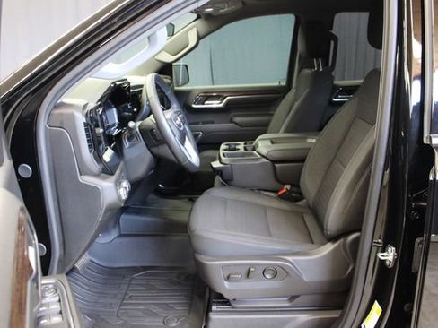 Used 2024 GMC Sierra 1500 Elevation AWD/4WD image 10
