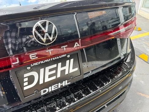 New 2026 Volkswagen Jetta SE FWD image 17