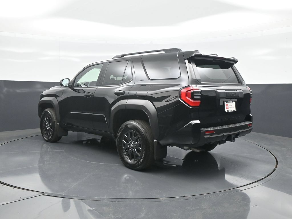 Used 2025 Toyota 4Runner SR5 AWD/4WD image 5