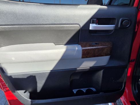 Used 2010 Toyota Tundra Limited image 44