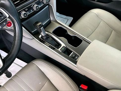 Used 2019 Honda Accord EX-L image 15