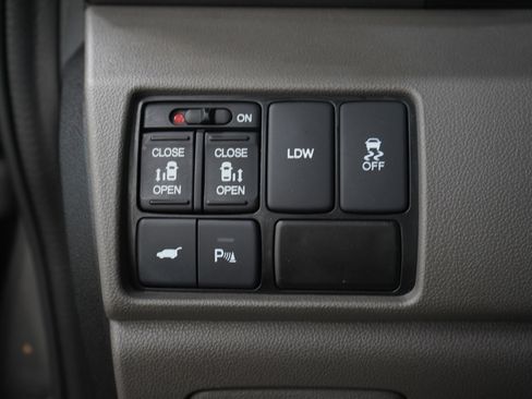 Used 2016 Honda Odyssey Touring image 29