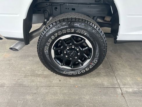 Used 2026 RAM 2500 Laramie AWD/4WD image 23