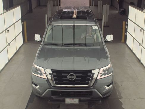 Used 2023 Nissan Armada Platinum w/ Captain's Chairs Package image 5