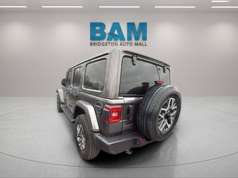 New 2026 Jeep Wrangler Sahara image 7