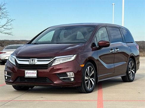 Used 2019 Honda Odyssey Elite image 3