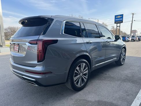 Used 2021 Cadillac XT6 Premium Luxury image 5