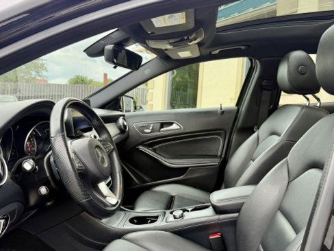 Used 2019 Mercedes-Benz GLA 250 4MATIC image 5