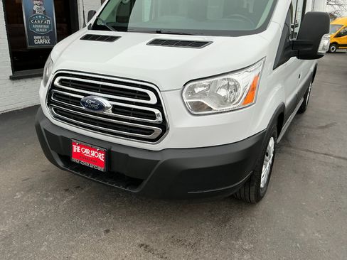 Used 2019 Ford Transit 150 XLT image 29
