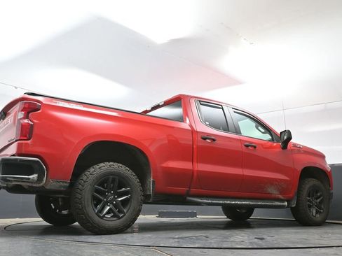 Used 2019 Chevrolet Silverado 1500 Custom Trail Boss w/ Custom Convenience Package AWD/4WD image 24