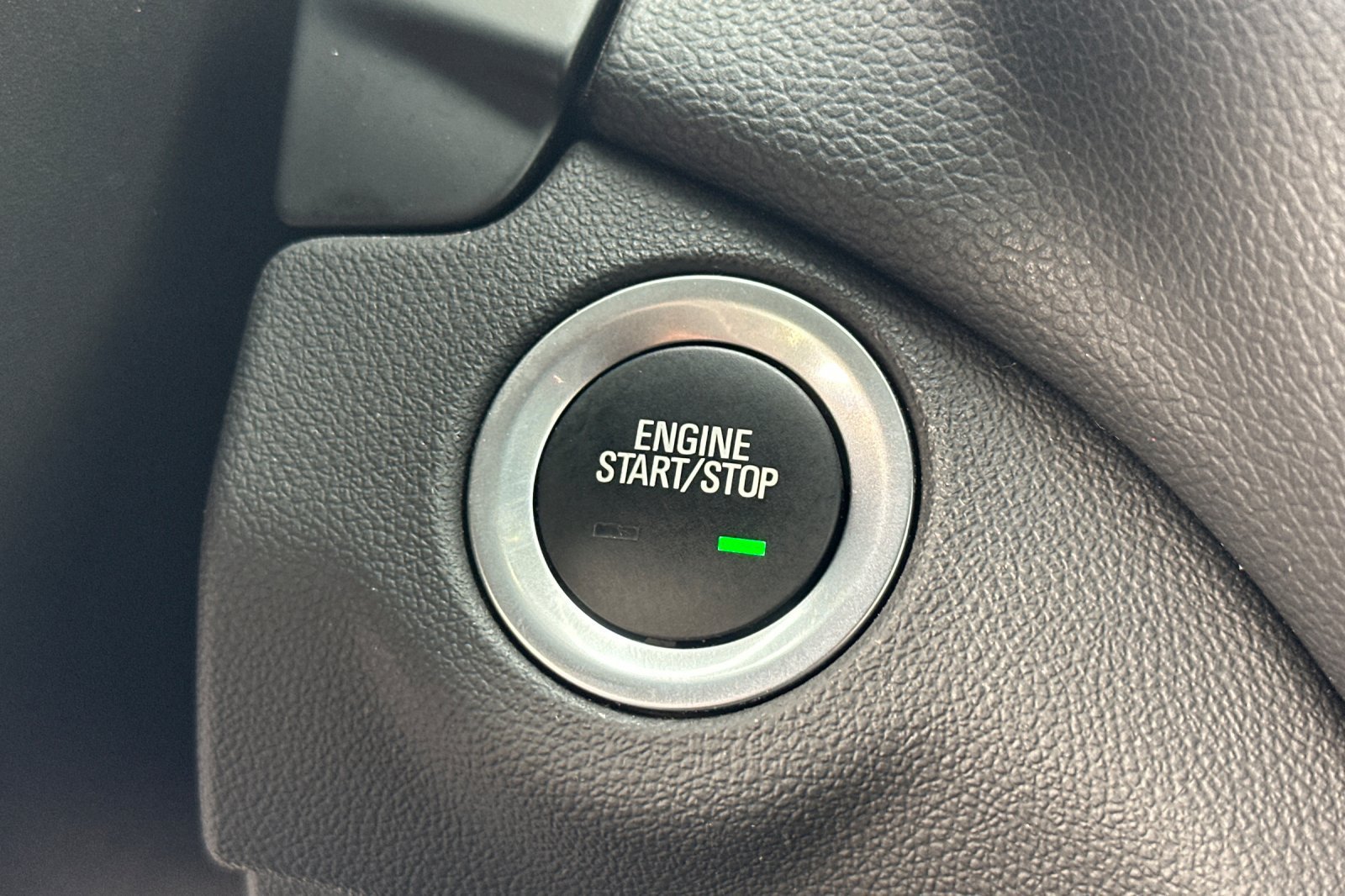Used 2024 Chevrolet Equinox LT FWD image 23