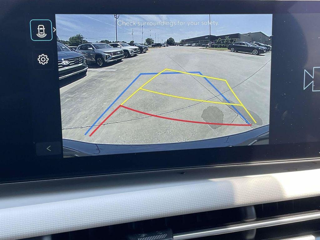 New 2026 Hyundai Tucson SE w/ Tow & Go Package FWD image 42