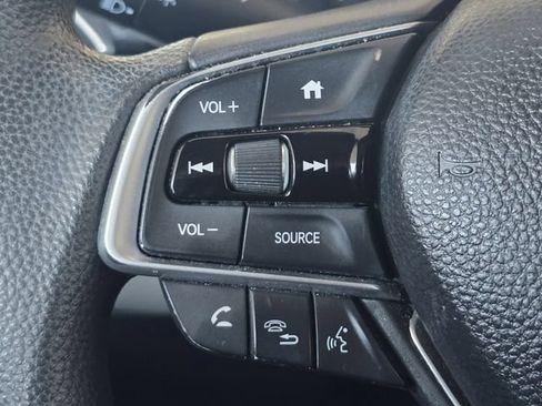 Used 2018 Honda Accord LX image 8