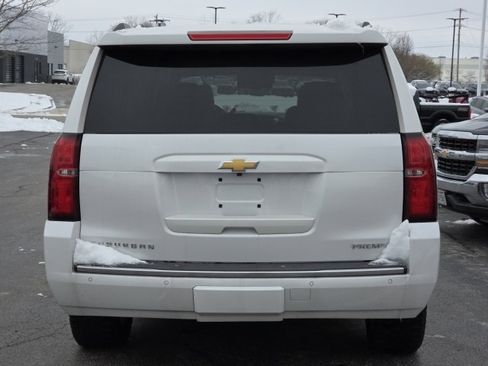 Used 2019 Chevrolet Suburban Premier image 12