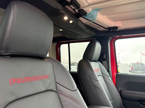 New 2026 Jeep Wrangler Unlimited Rubicon image 15