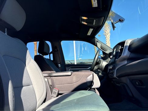 Used 2022 RAM 1500 Big Horn image 10