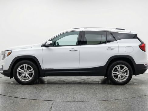 Used 2024 GMC Terrain SLE FWD image 5