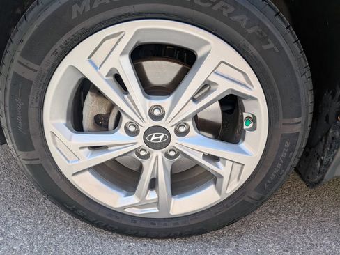 Certified 2023 Hyundai Kona SEL AWD/4WD image 41