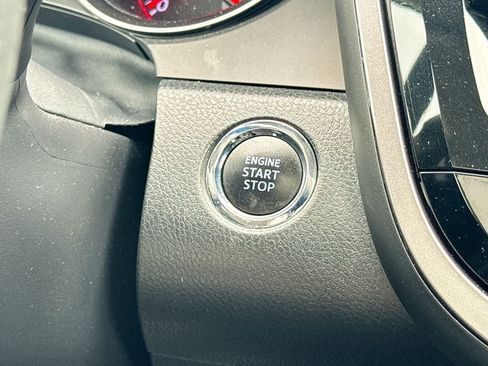Used 2021 Toyota Camry XSE FWD image 18