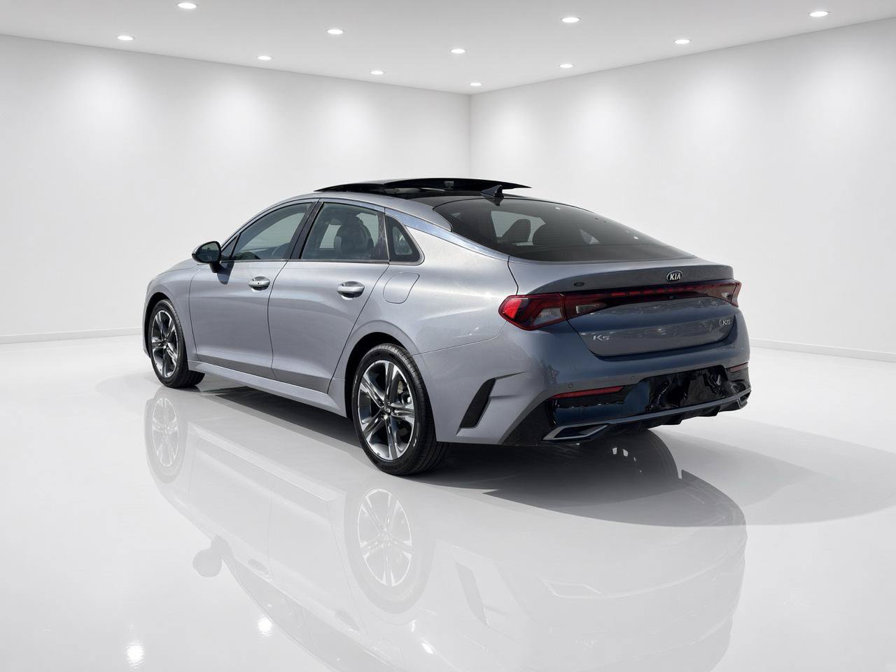 Used 2021 Kia K5 EX FWD image 3