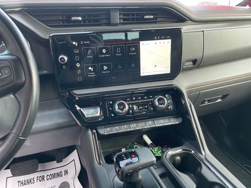 Used 2025 GMC Sierra 1500 AT4 w/ Technology Package AWD/4WD image 43